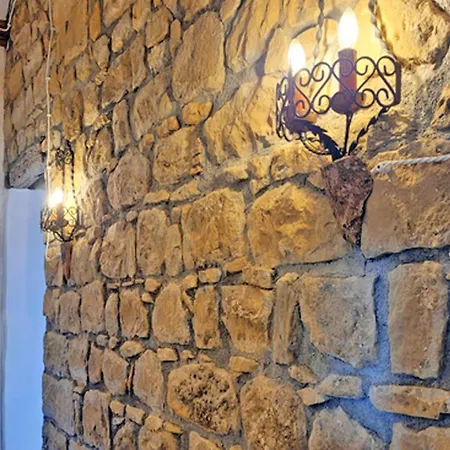 בית נופש House In The Countryside With Aeolian View